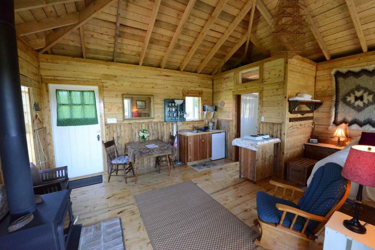 Maregold Centre - Juniper Cabin And Rose Cabin Victoria Beach Zewnętrze zdjęcie